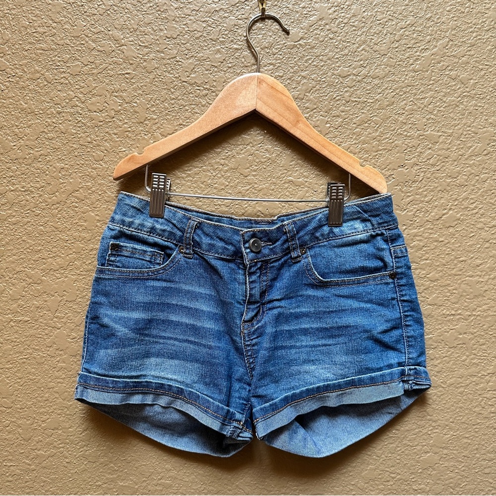 DKNY hipster Women's Blue Jean Shorts